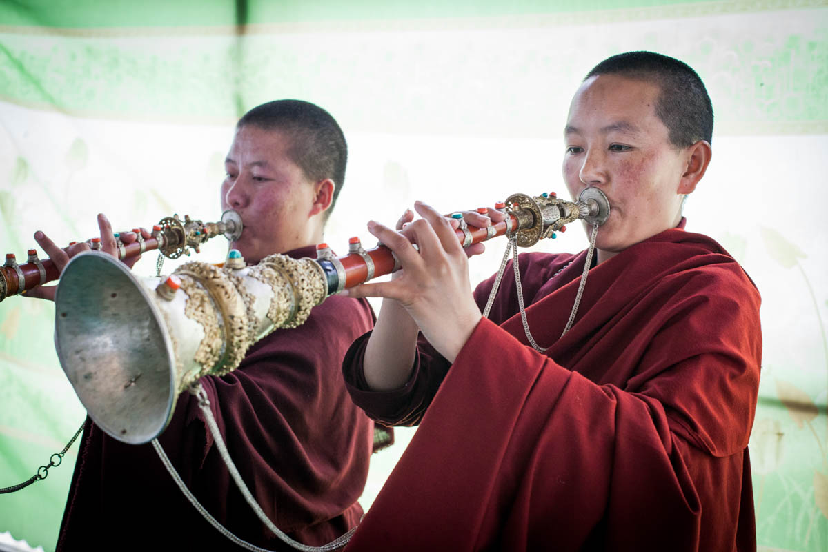 Yarchen Gar:  The mountain monastery