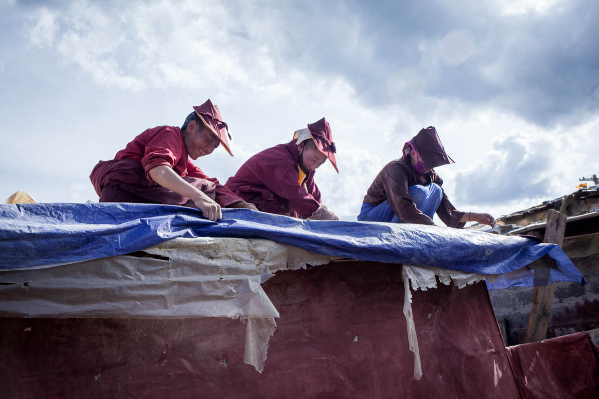 Yarchen Gar: The mountain monastery