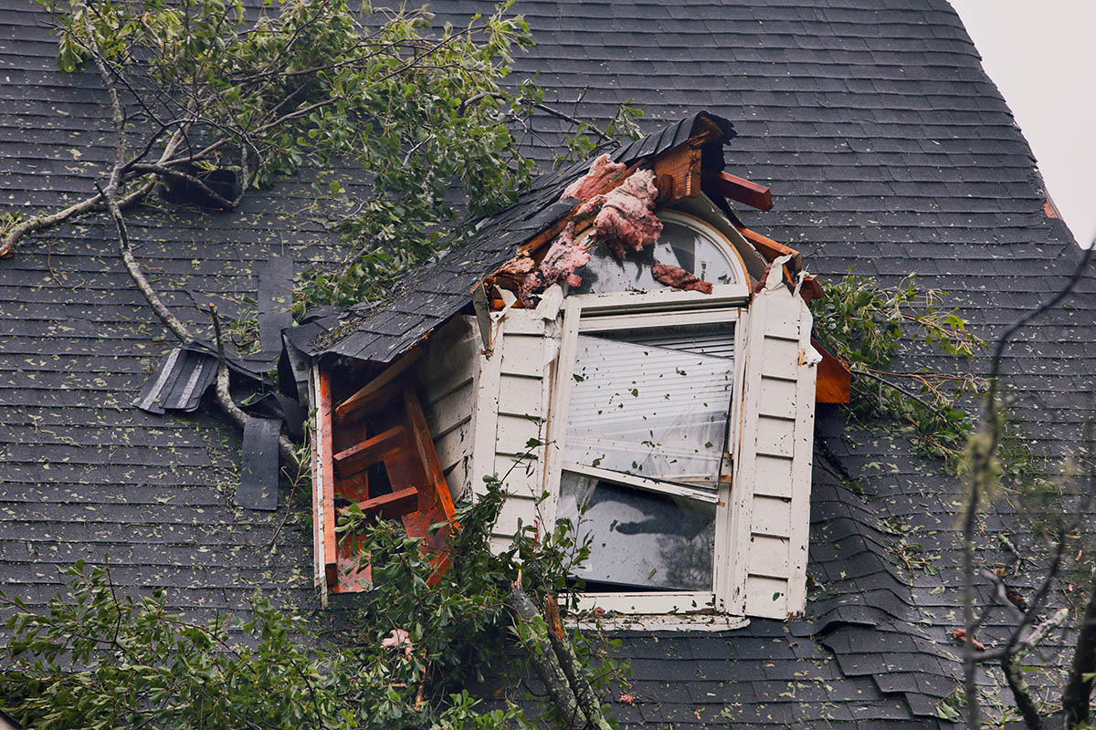 A damaged house is seen after Hurricane Florence struck in Winnabow, North Carolina, U.S., September 15, 2018. REUTERS/Jonathan Drake TPX IMAGES OF THE DAY