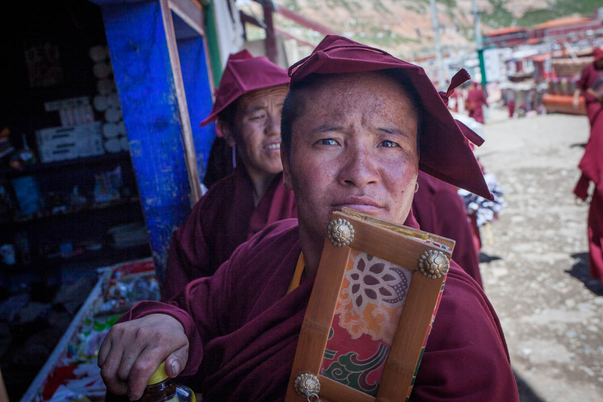 Yarchen Gar:  The mountain monastery