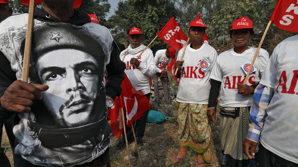 Farm distress has been a cause for worry for several decades, but the crisis has come to a head in recent months [Anushree Fadnavis/Reuters]