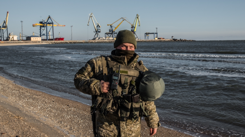 Ukrainian Forces Mobilize Near Mariupol Port Amid Conflict With Russia