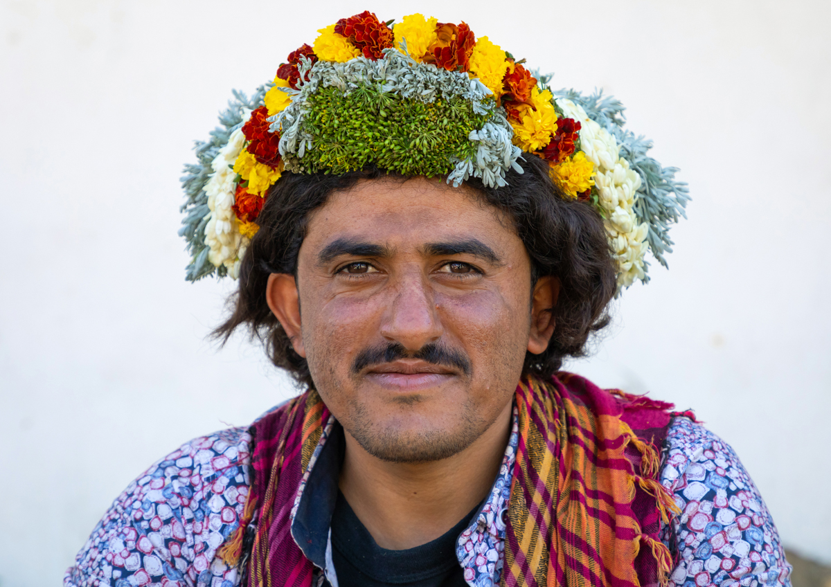 The flower men of Saudi Arabia [Eric Lafforgue/AlJazeera]