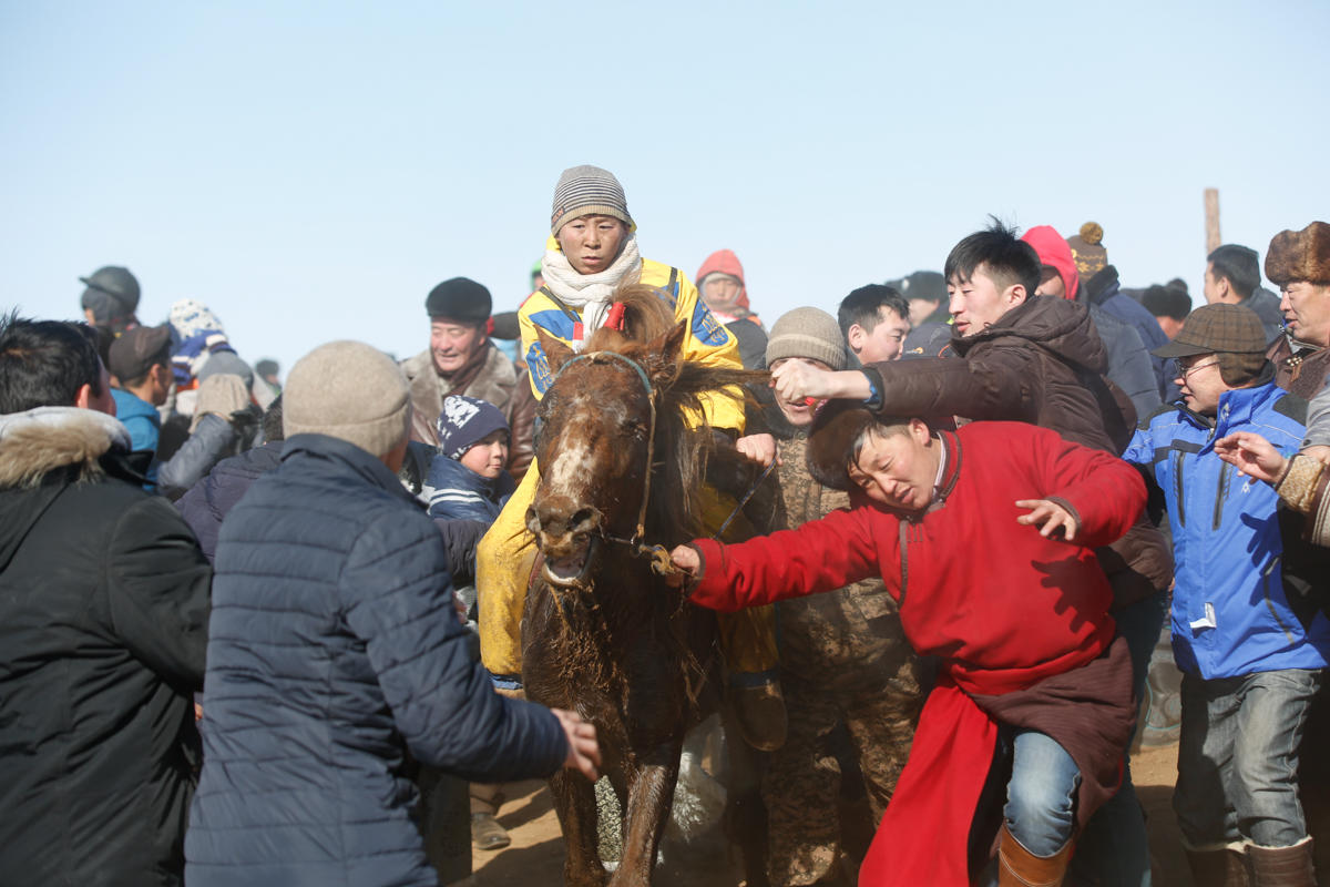 Crowds clamor to touch the sweat of a race horse, believing that it brings good luck. Cash prizes for horse races can reach several thousand dollars. However, jockeys receive only a fraction of the pr