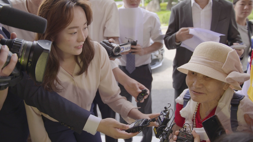 Reuniting Korea''s Families