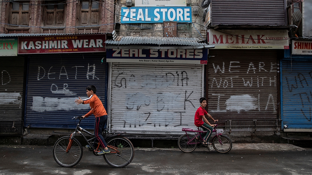 kashmir lock down
