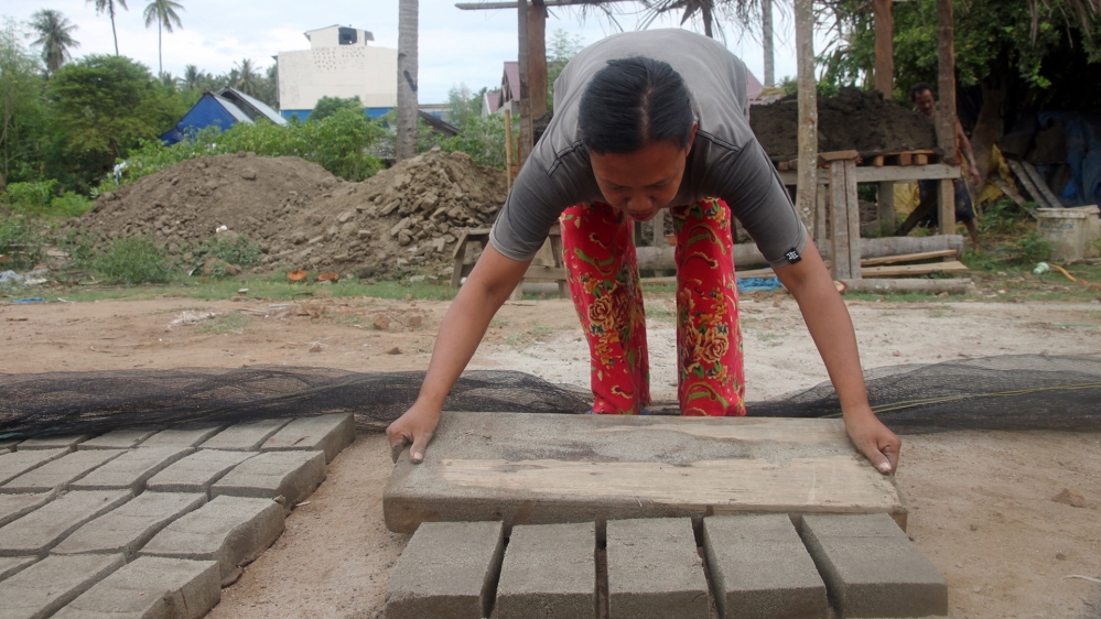 LONGFORM - Indonesia feature [Ethan Donnell/Al Jazeera] [DON''T USE]