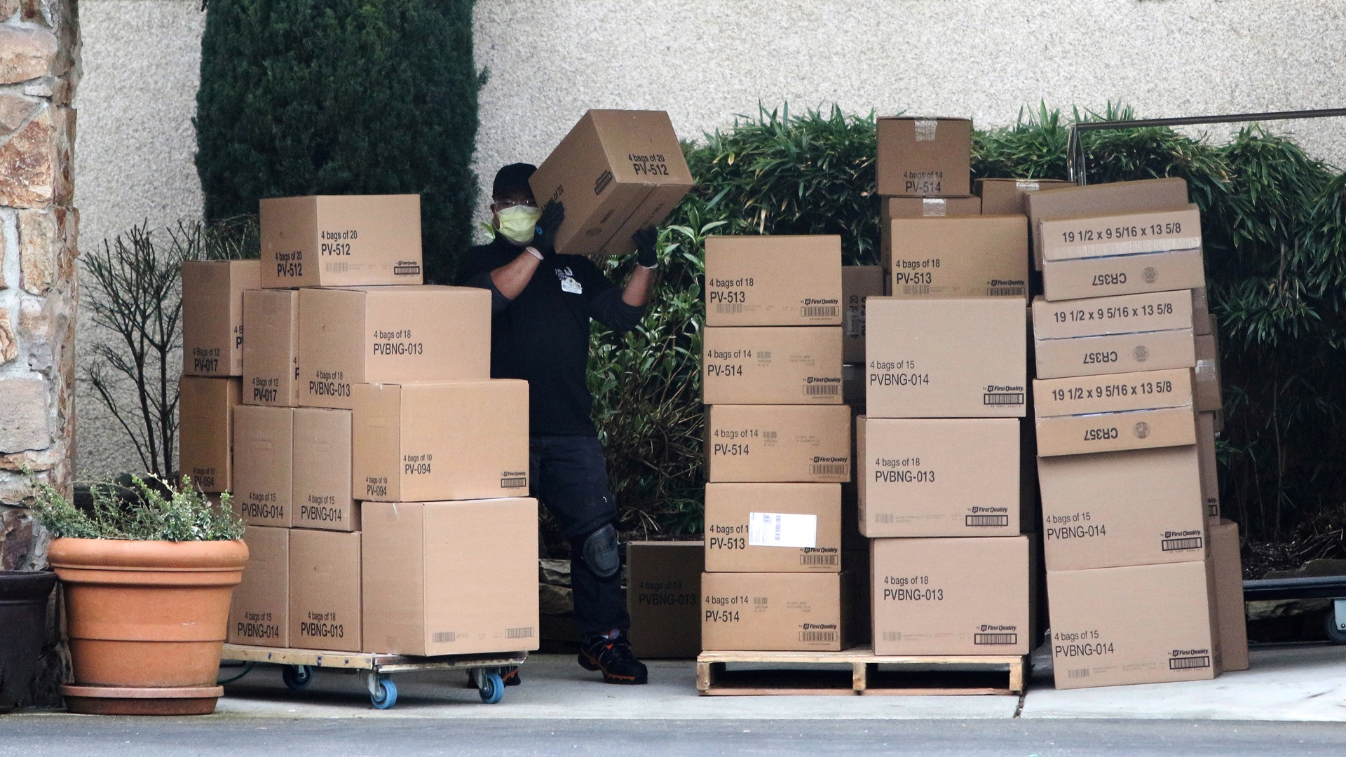 Fault Lines: The Impossible Choice: America''s Paid Leave Crisis