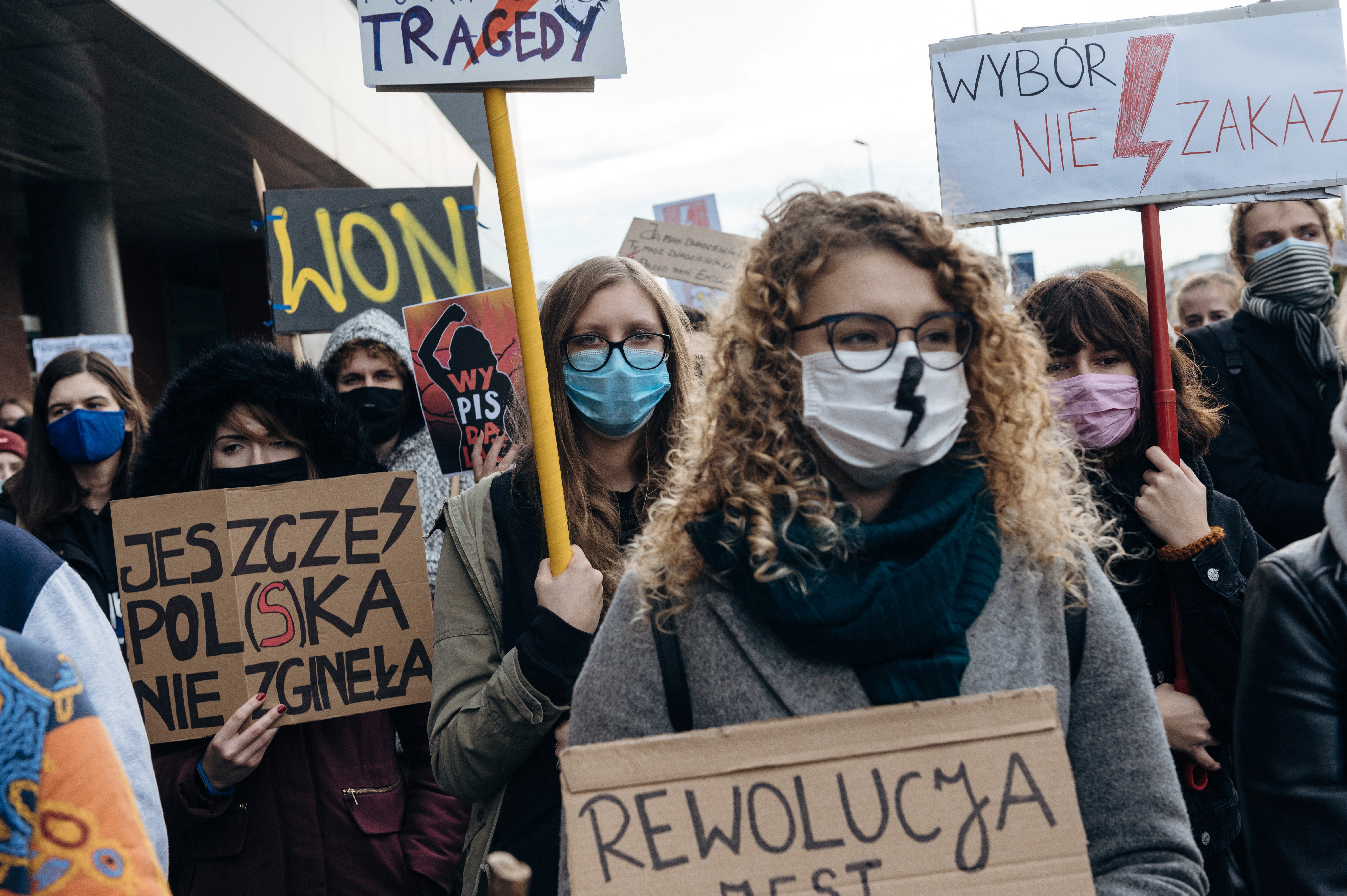Demonstrators, including students and employees of a local university, hold a protest against the ruling by Poland's Constitutional Tribunal that imposes a near-total ban on abortion, in Gdansk, Poland October 28, 2020 [Bartosz Banka/Agencja Gazeta via Reuters]