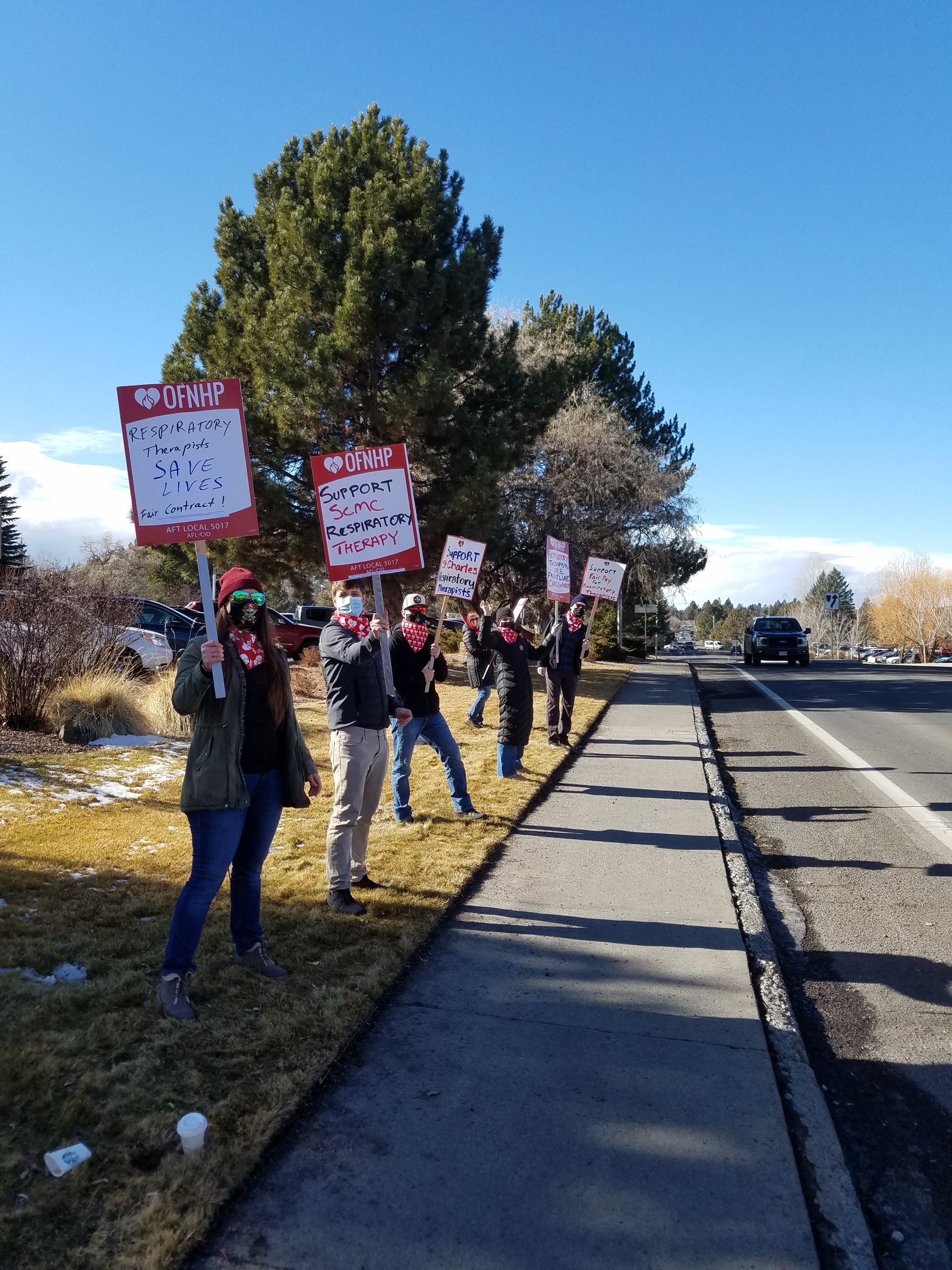 Nearly a year into the COVID-19 pandemic, more than 150 medical technicians - a group of highly skilled healthcare professionals who typically don’t have the labour protections afforded to nurses and doctors - have been negotiating their first union contract as part of the Oregon Federation of Nurses and Health Professionals, and decided to strike Thursday [Courtesy: Sam Potter]