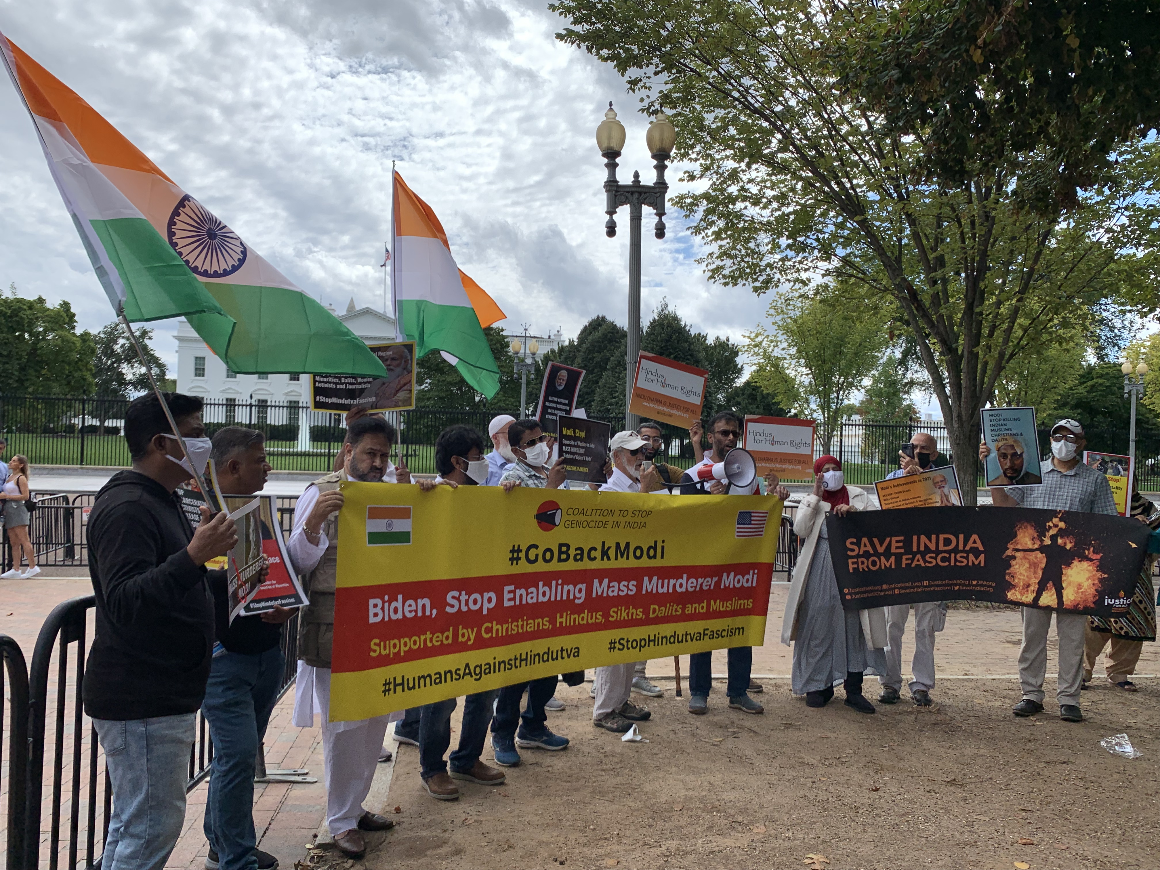 Activists gather outside White House to protest against Indian Prime Minister Narendra Modi's US visit [Raqib Hameed Naik/Al Jazeera]