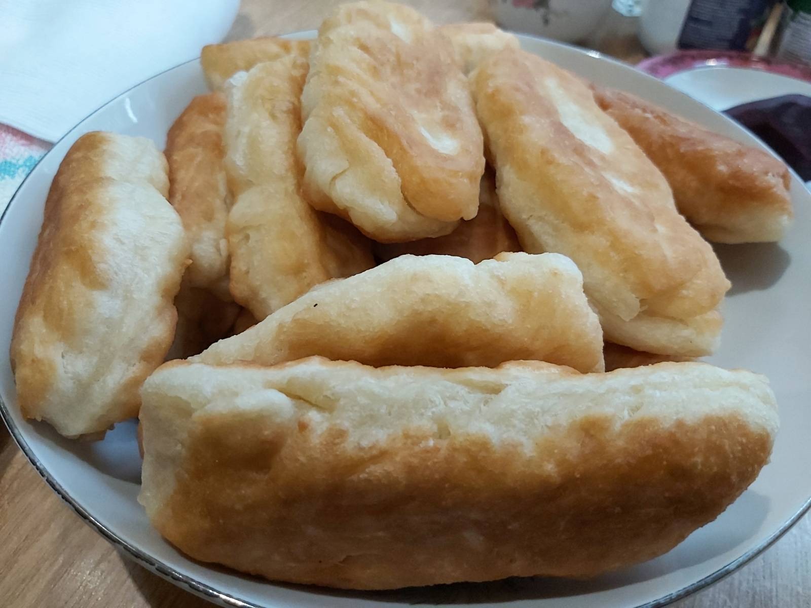 Today, a celebration of solidarity with Zakhida's mother's fried rolls