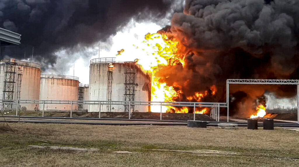 Fire at the site of an oil depot in Belgorod region, Russia.