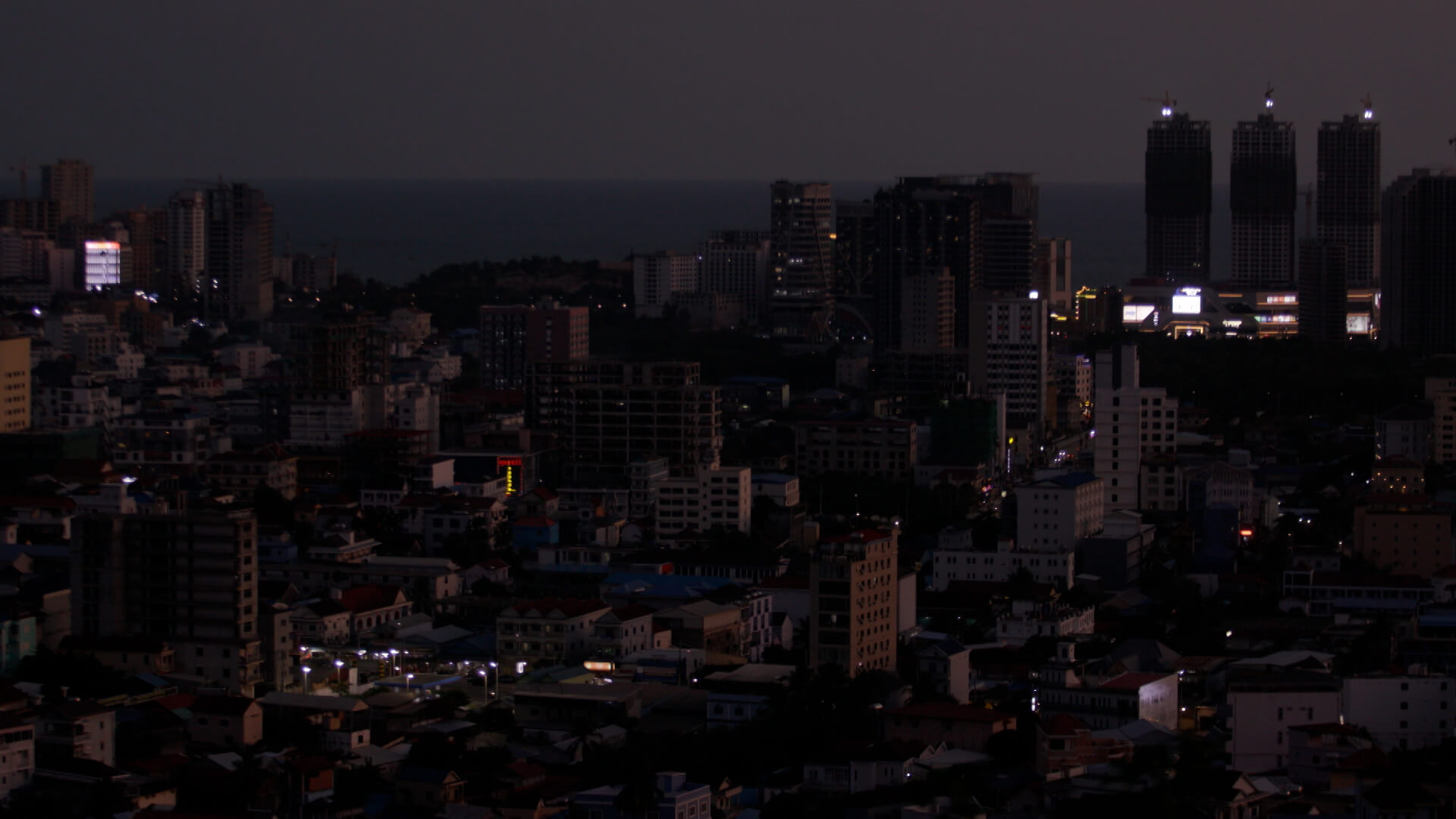 INTERACTIVE_CAMBODIA SKYLINE_HORIZONTAL