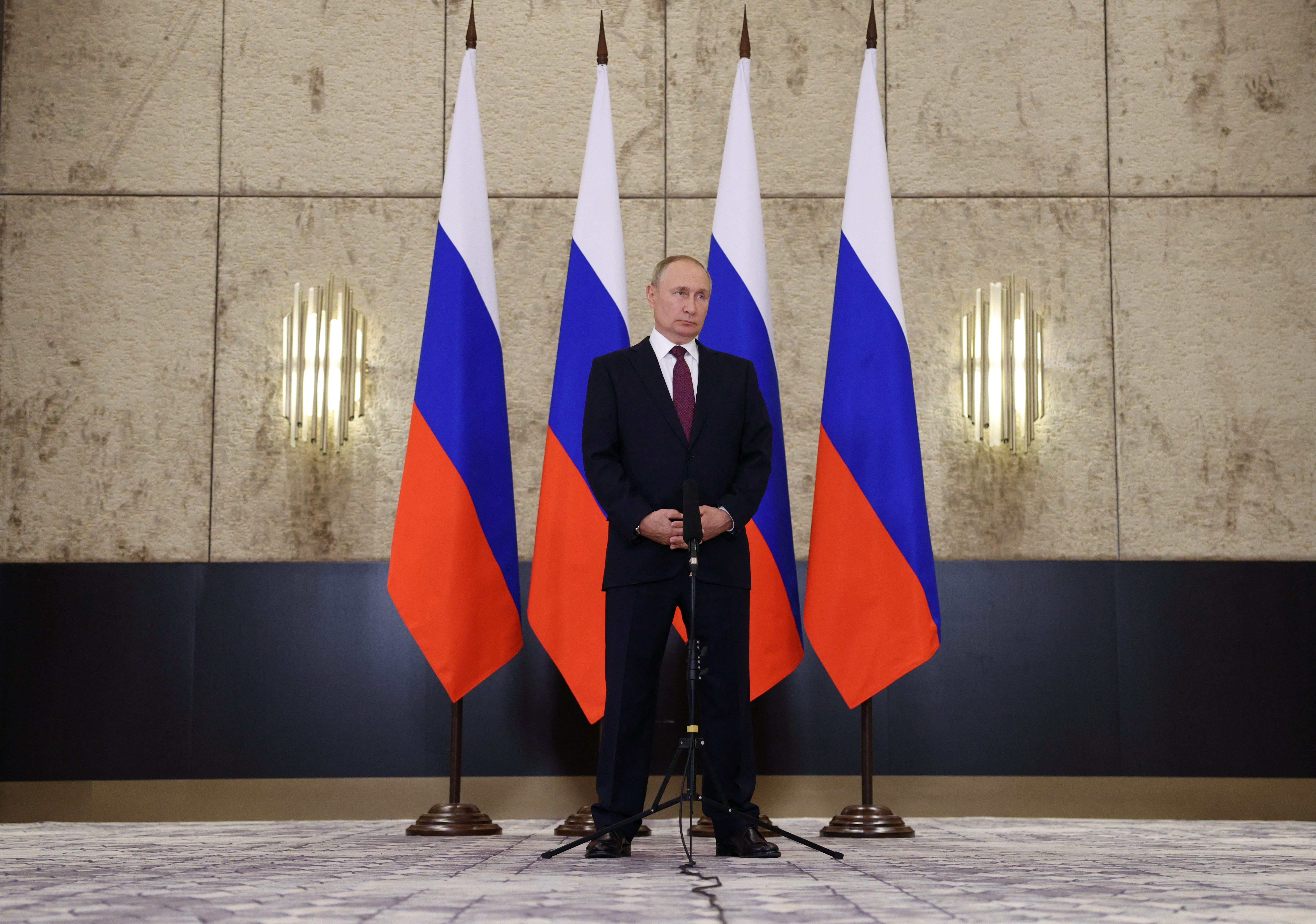 Russian President Vladimir Putin attends a news conference following the Shanghai Cooperation Organization (SCO) summit in Samarkand, Uzbekistan September 16, 2022. Sputnik/Sergey Bobylev/Pool via REUTERS ATTENTION EDITORS - THIS IMAGE WAS PROVIDED BY A THIRD PARTY.