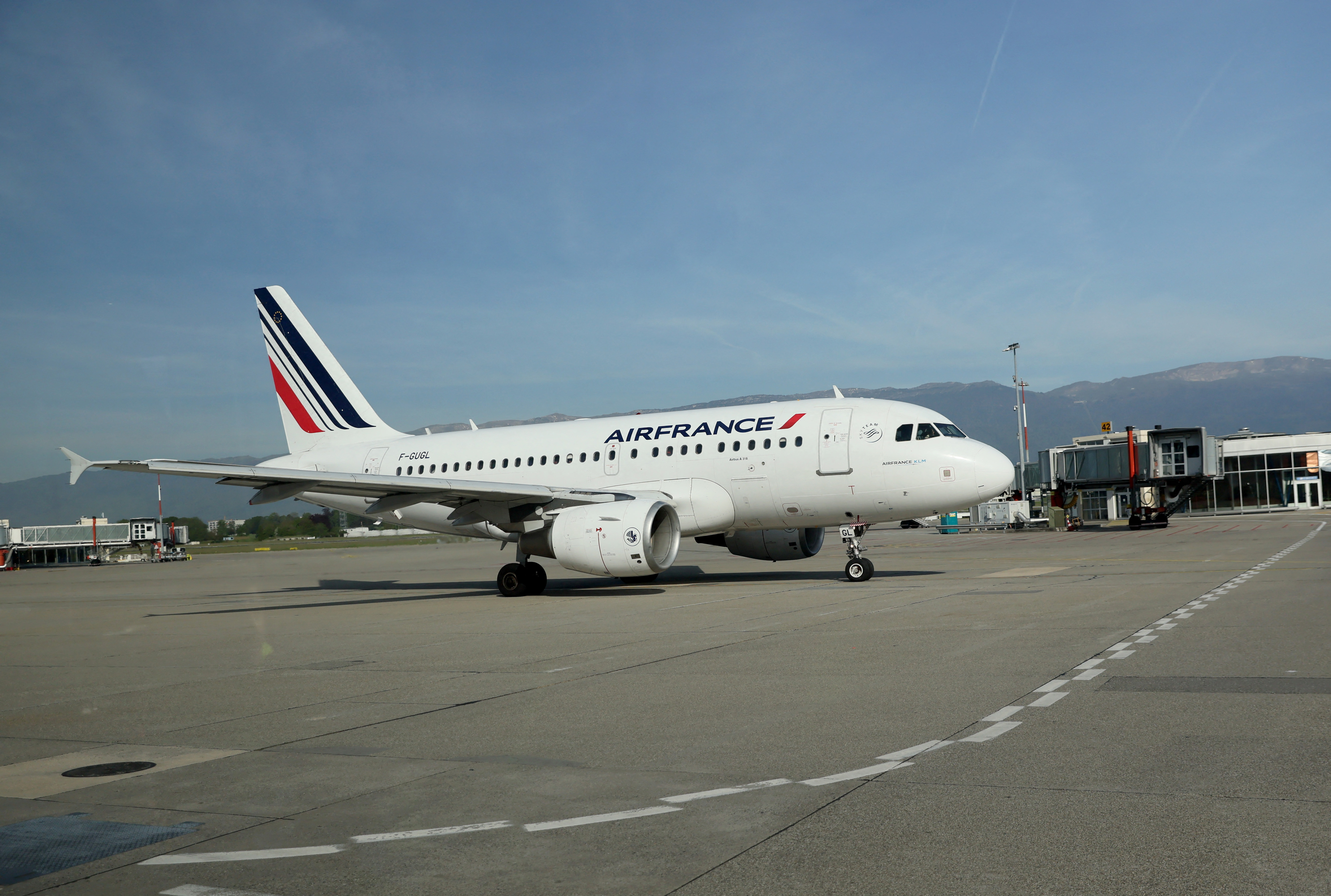 Air France's Airbus A318-111 aircraft