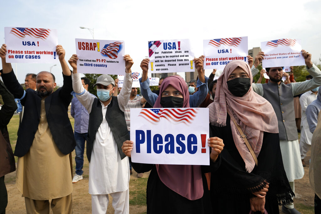 Afghan refugees demonstrate for acceptance to the US