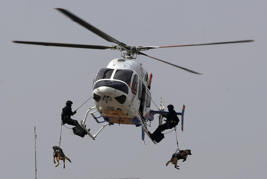 Indonesian special forces take part in an antiterrorism drill in Jakarta in 2018