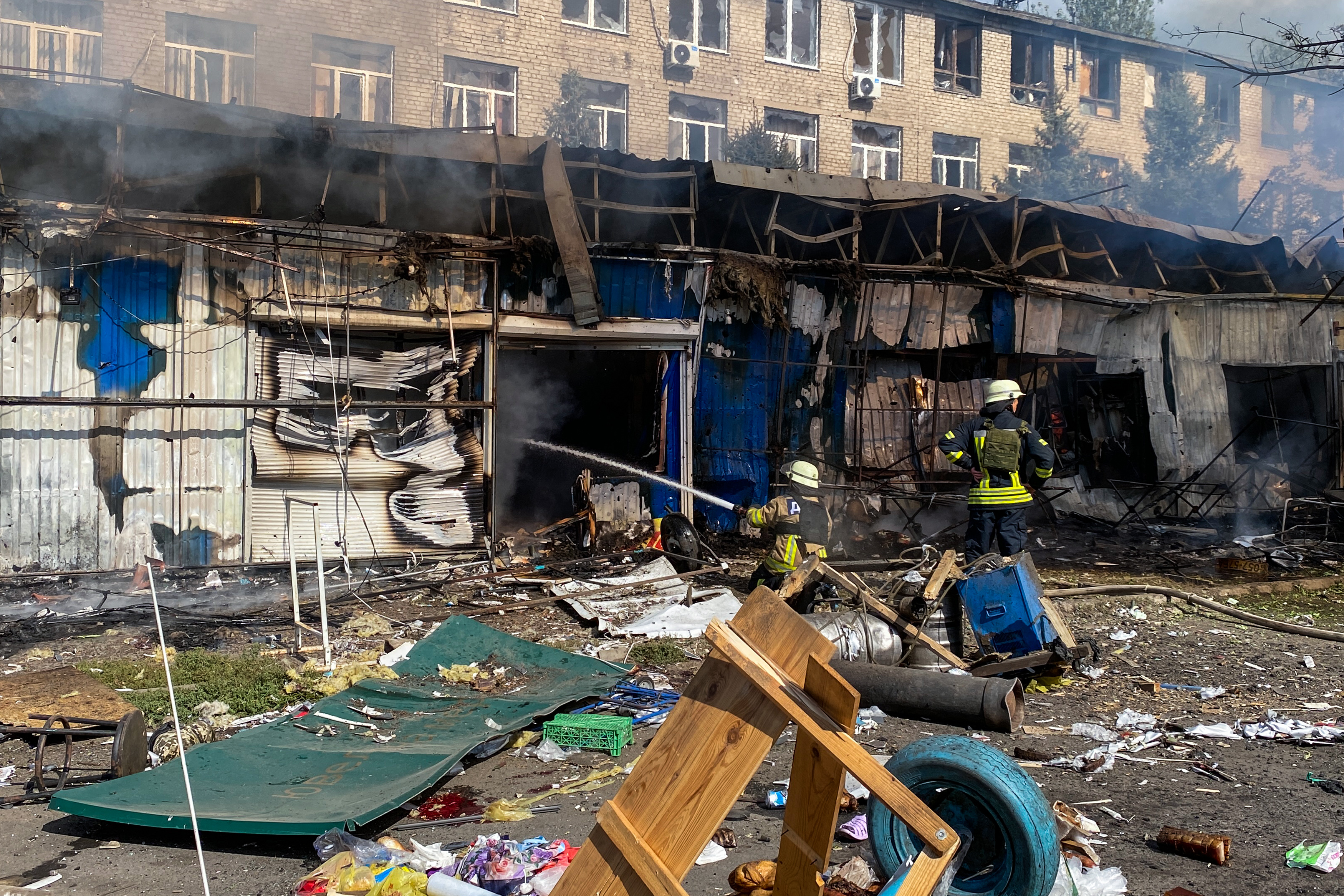 Deadly Russian strike on a market in an eastern Ukrainian city