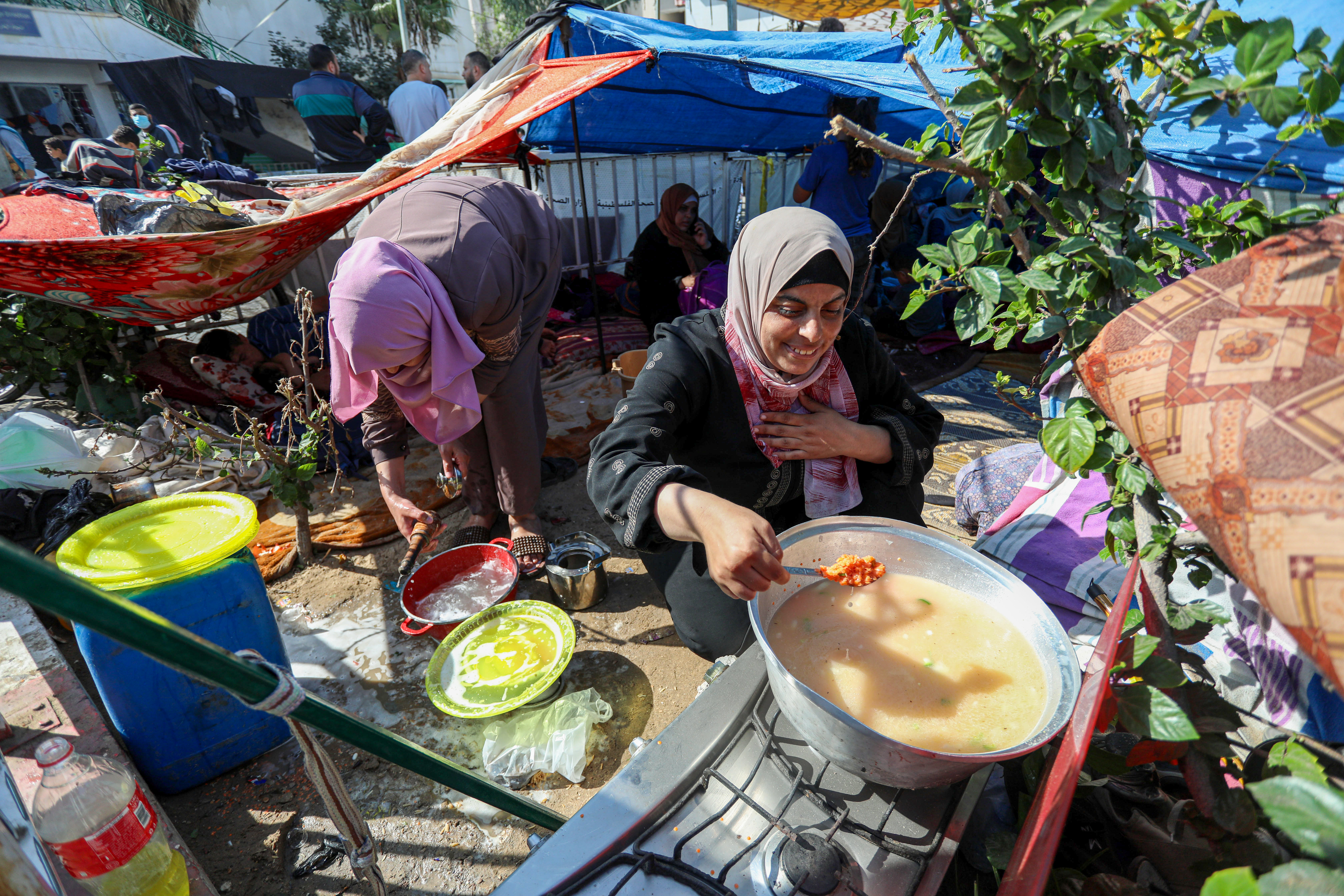 Family sheltering at Al-Shifa hosital in Gaza