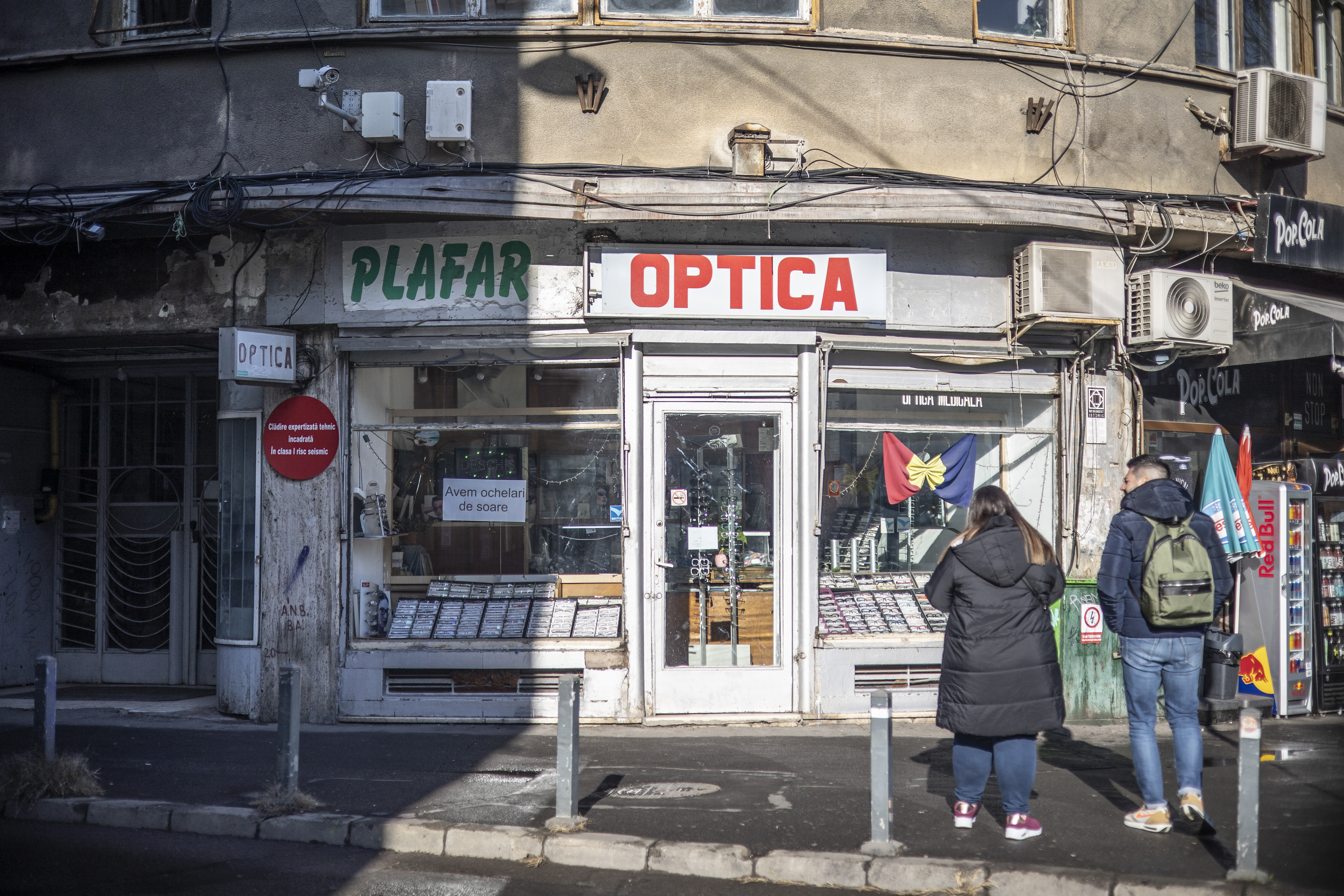 Building Doamnei Street in Bucharest, with a red dot, meaning it is classified as seismic risk class 1
