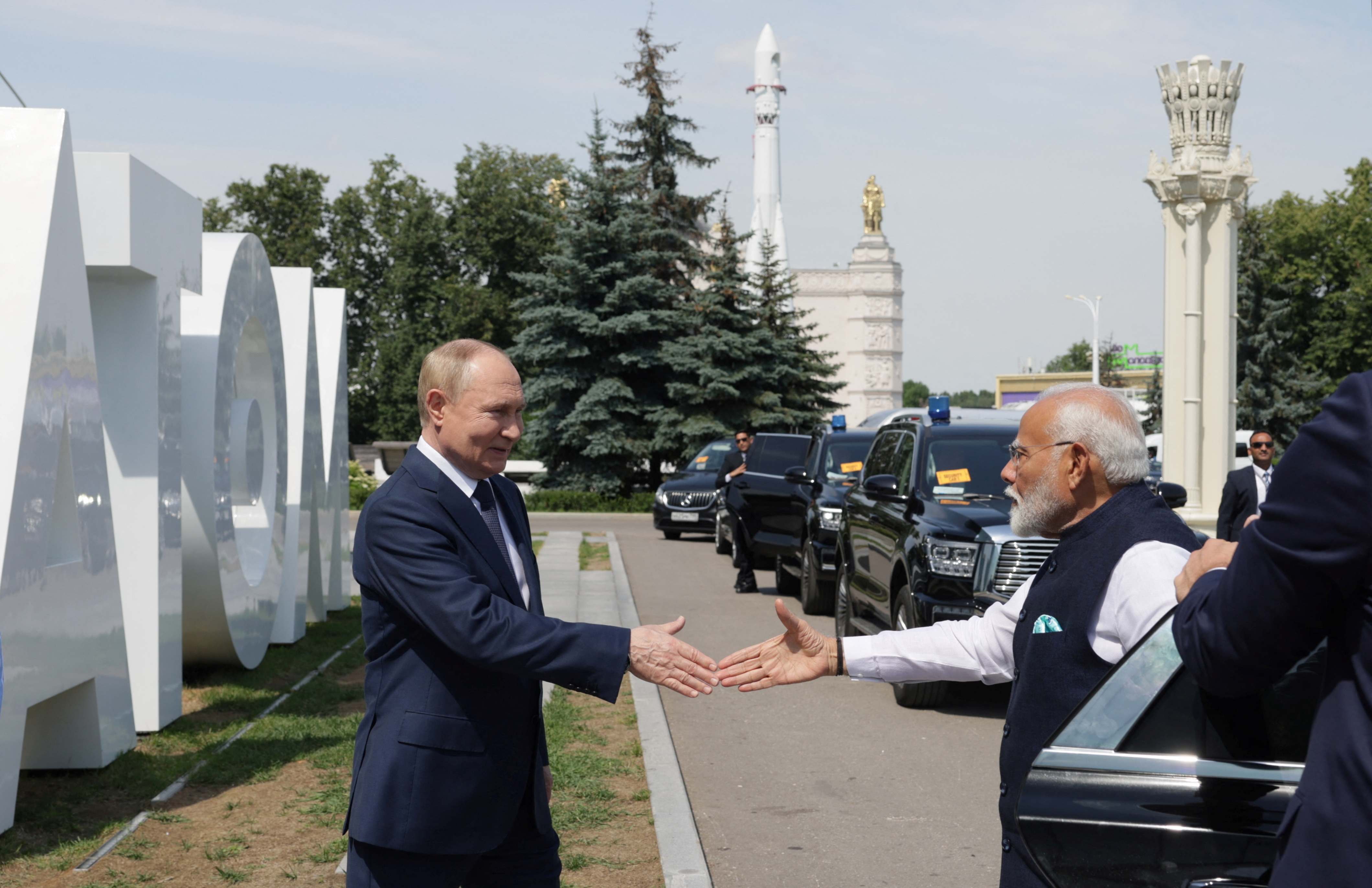 Russia's Putin, India's Modi meet