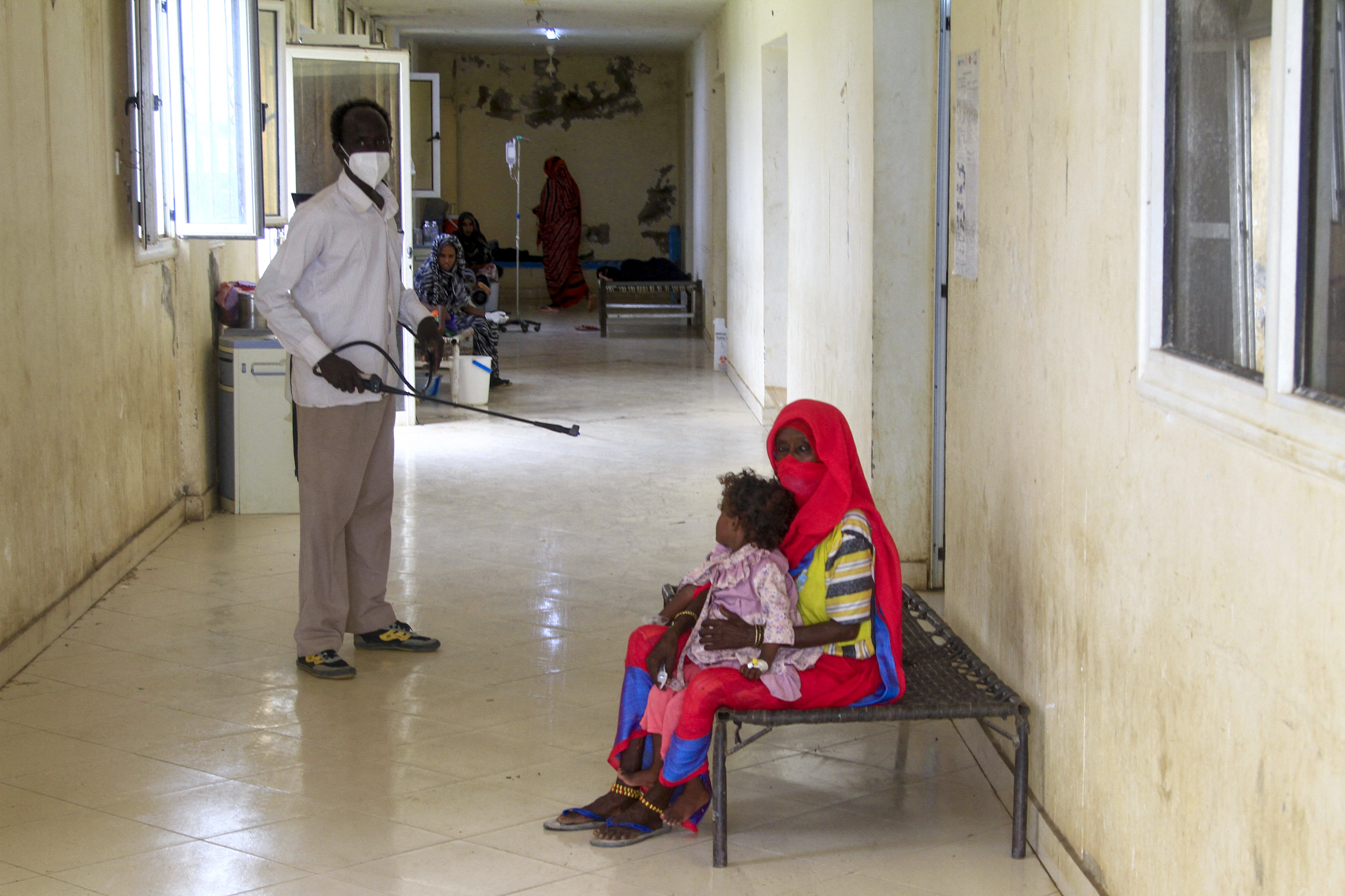 War-ravaged Sudan battles cholera epidemic