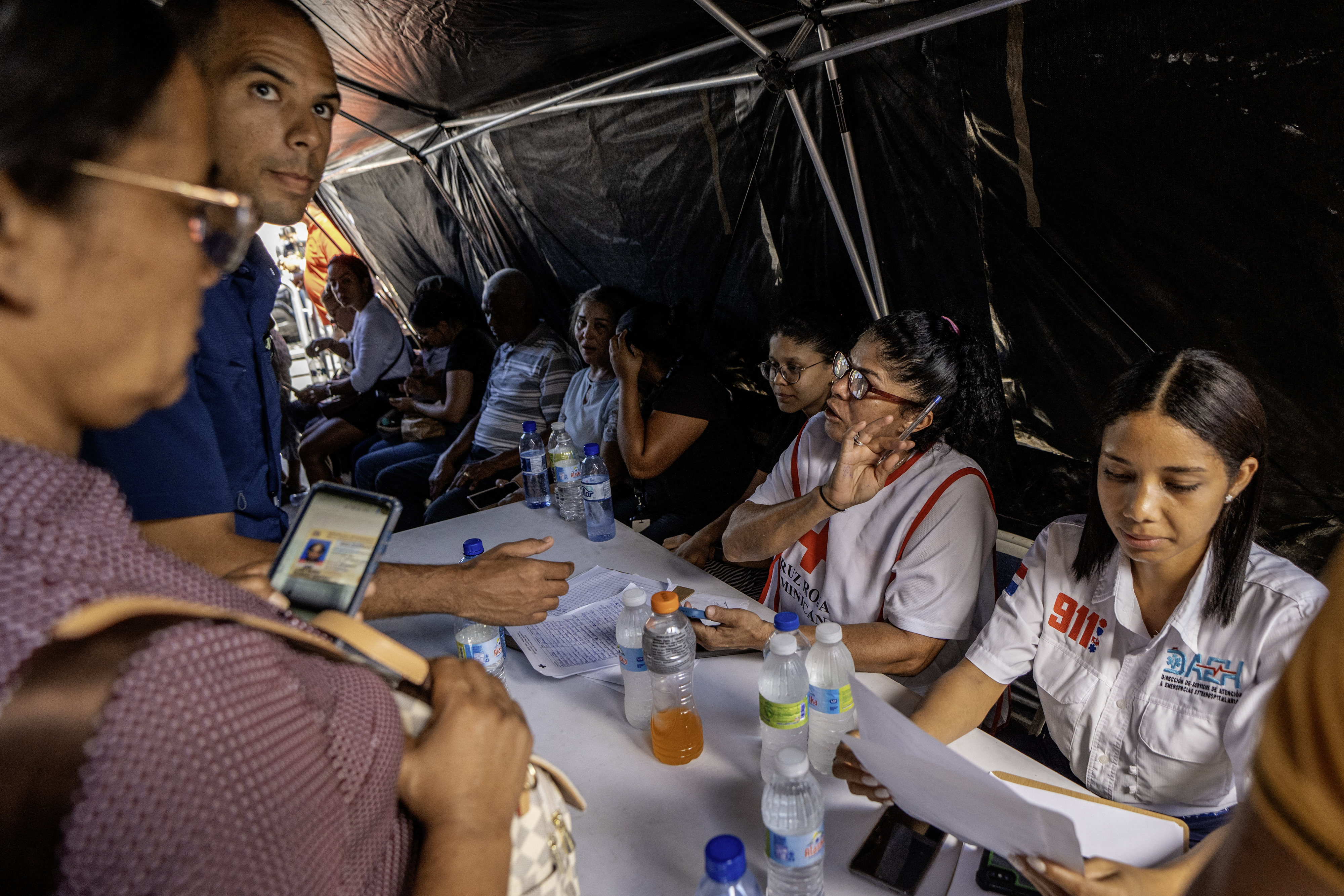 Rescuers race against time after fatal Dominican nightclub disaster