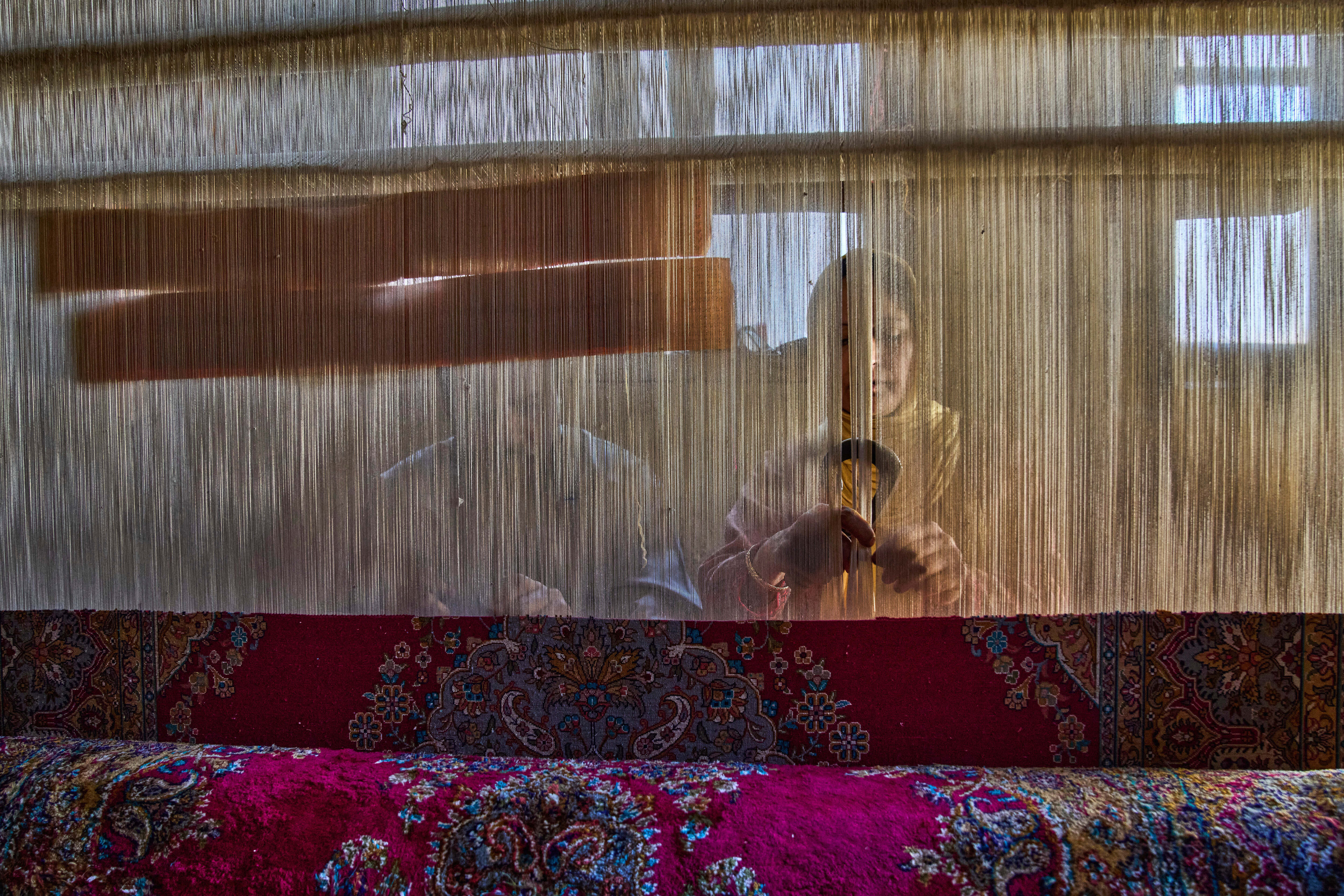 Decades-old Kashmiri weaving legacy threatened by global trade policies