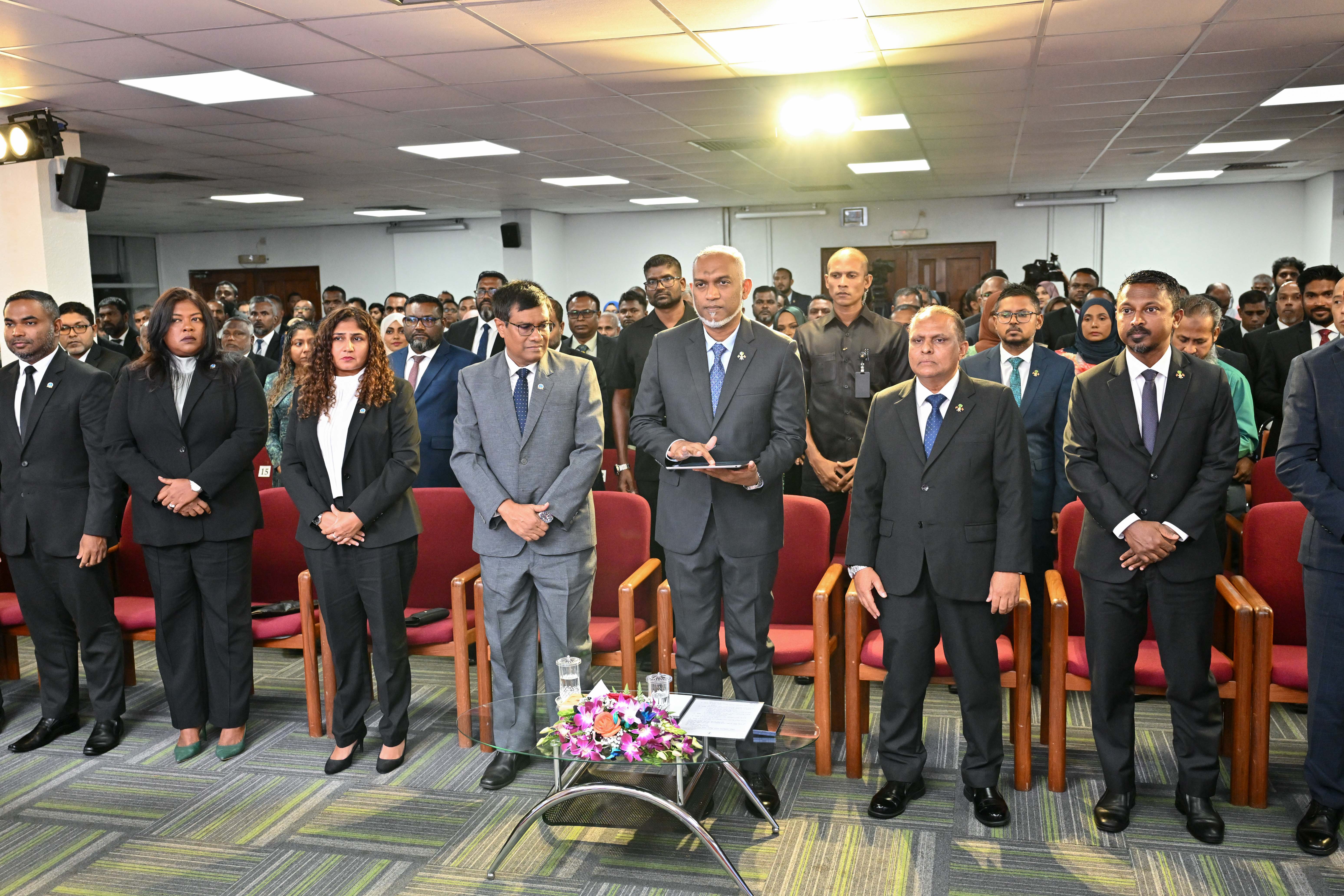 Maldives President Mohammed Muizzu with members of the Supreme Court bench