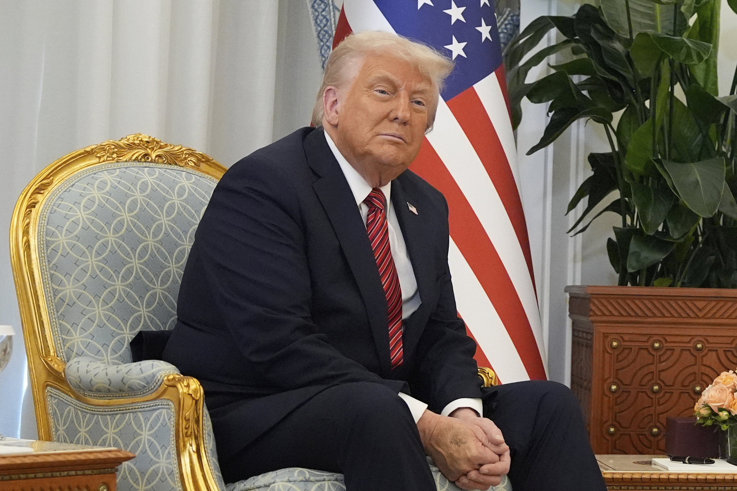 President Donald Trump and Qatar's Emir Sheikh Tamim bin Hamad Al Thani meet at the Amiri Diwan in Doha, Qatar, Wednesday, May 14, 2025. (AP Photo/Alex Brandon)