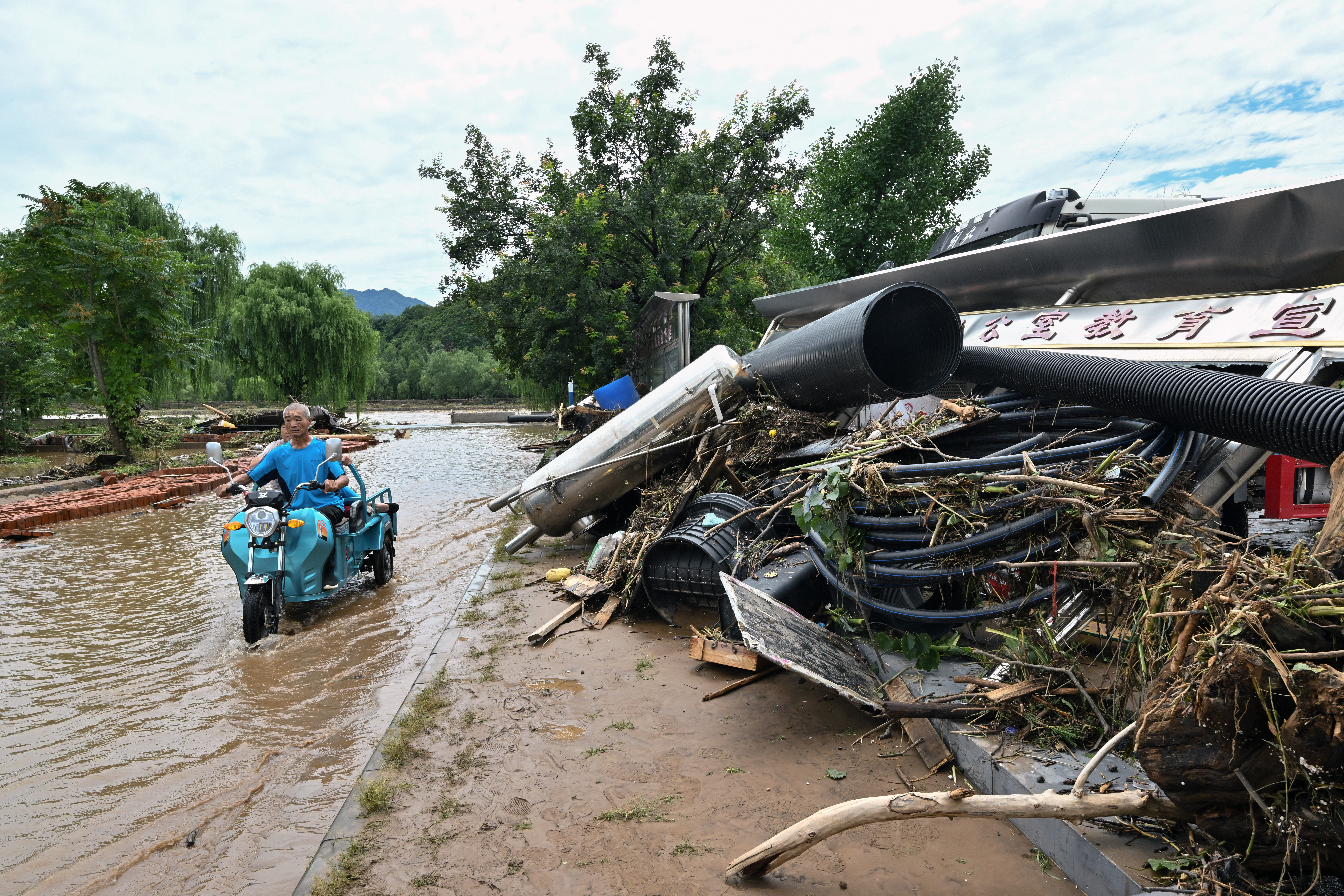 Over 30 dead as northern China hit by heavy rain and landslides