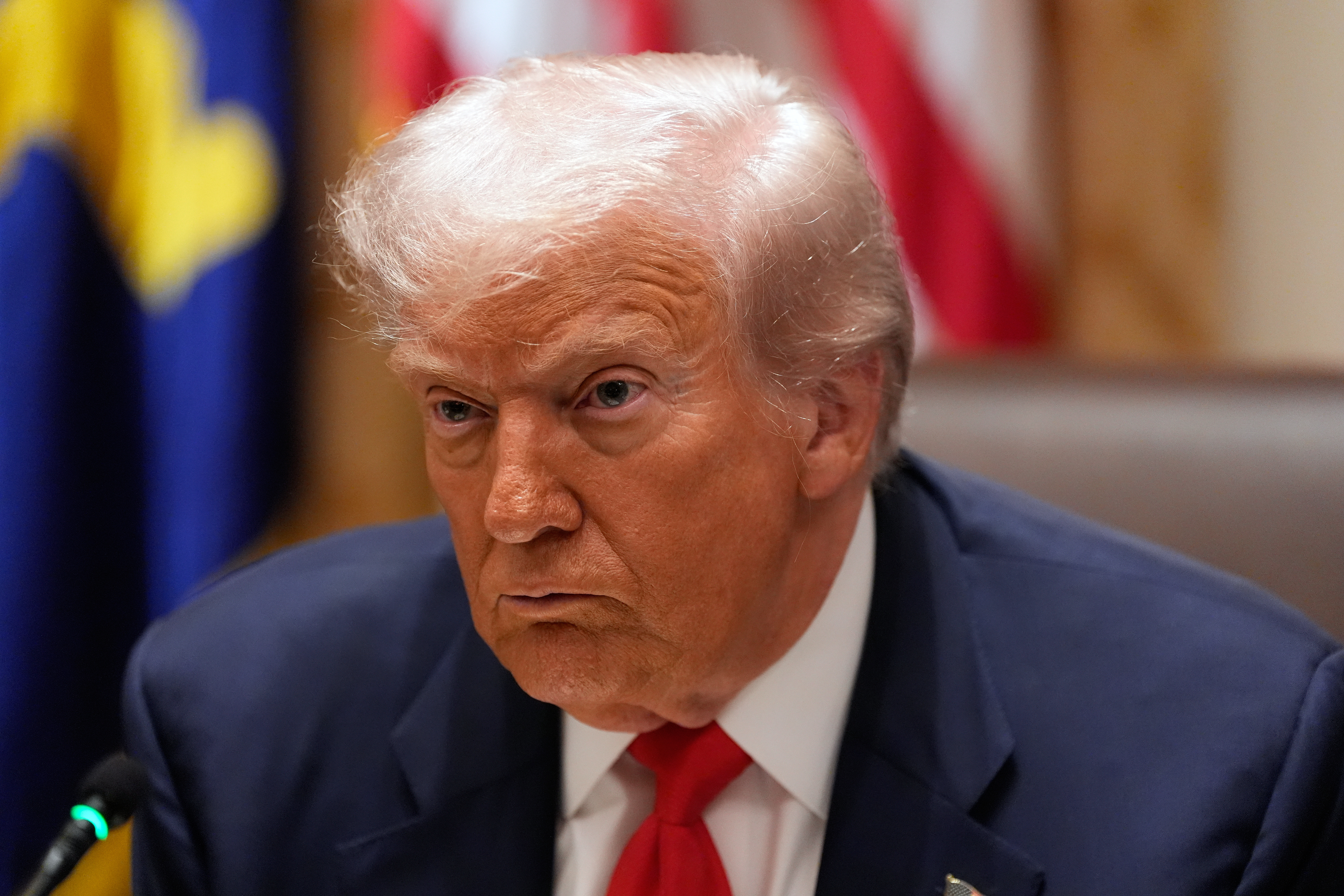 Donald Trump at a cabinet meeting with Javier Milei on October 14