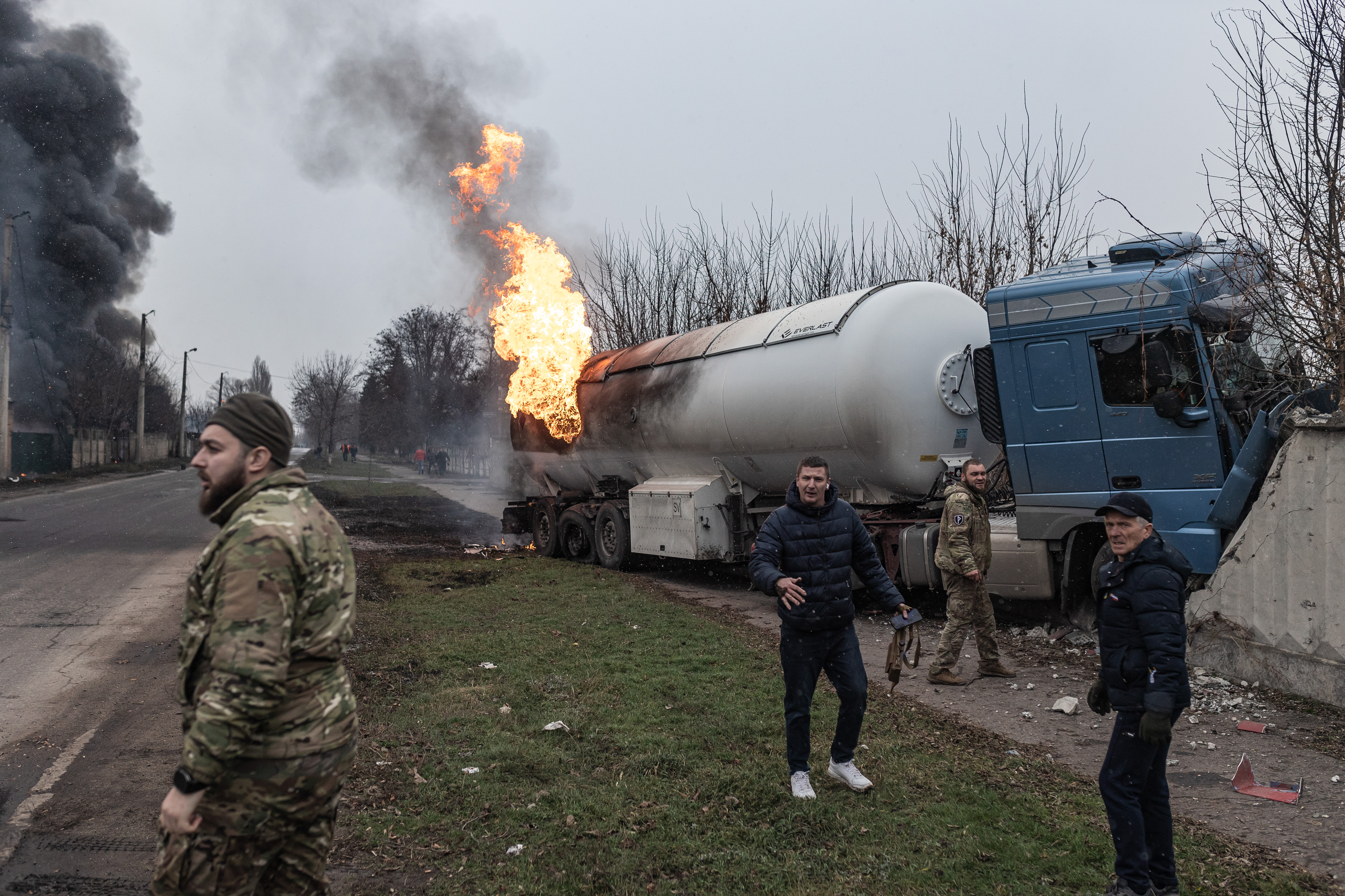 DRUZHKIVKA, UKRAINE - DECEMBER 15: Paramedics observe the scene of attack by a Russian FPV drone on a civilian tanker truck in Druzhkvivka, Donetsk Oblast, Ukraine on December 15, 2025. ( Diego Herrera Carcedo - Anadolu Agency )
