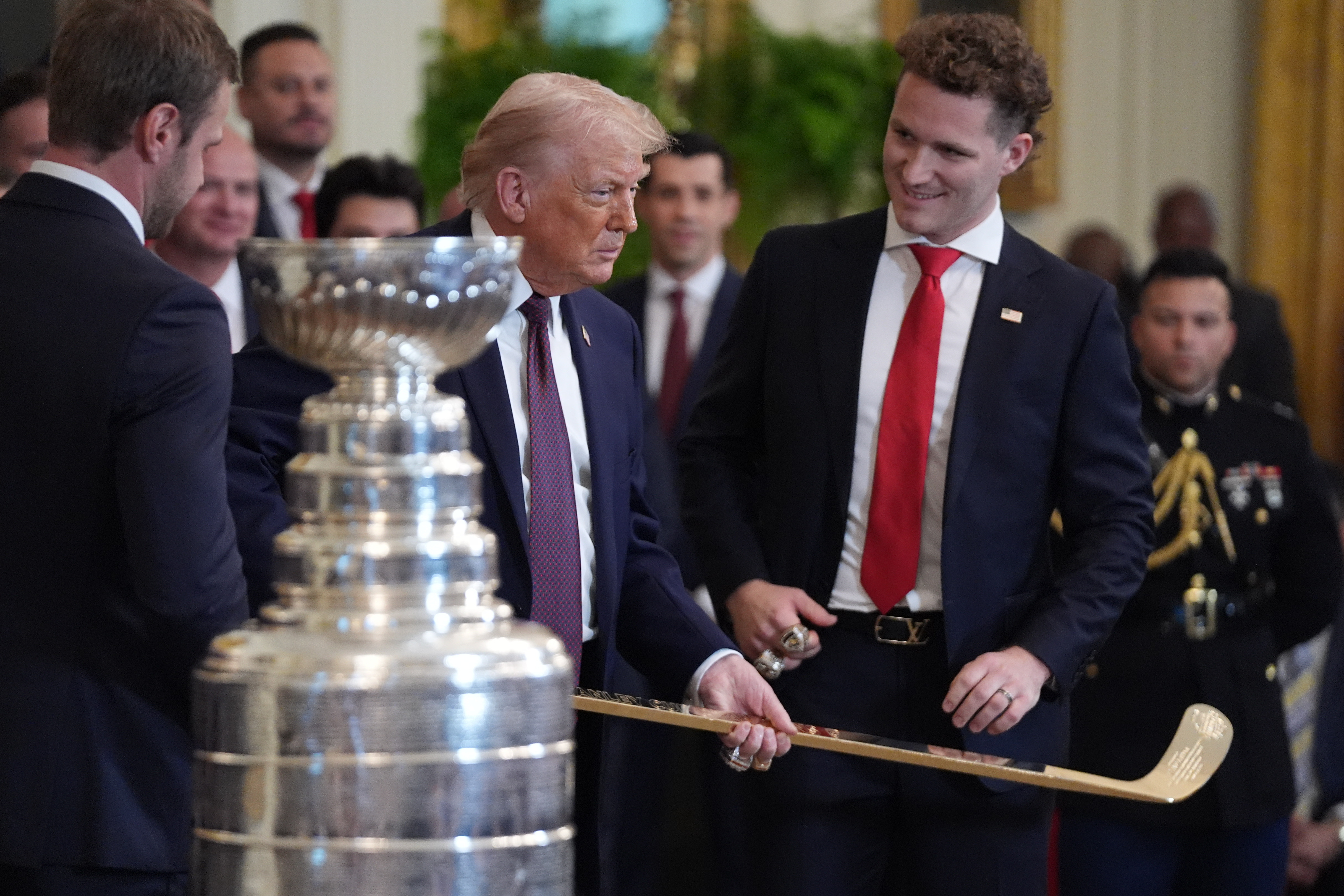 Trump hosts Florida Panthers hockey team