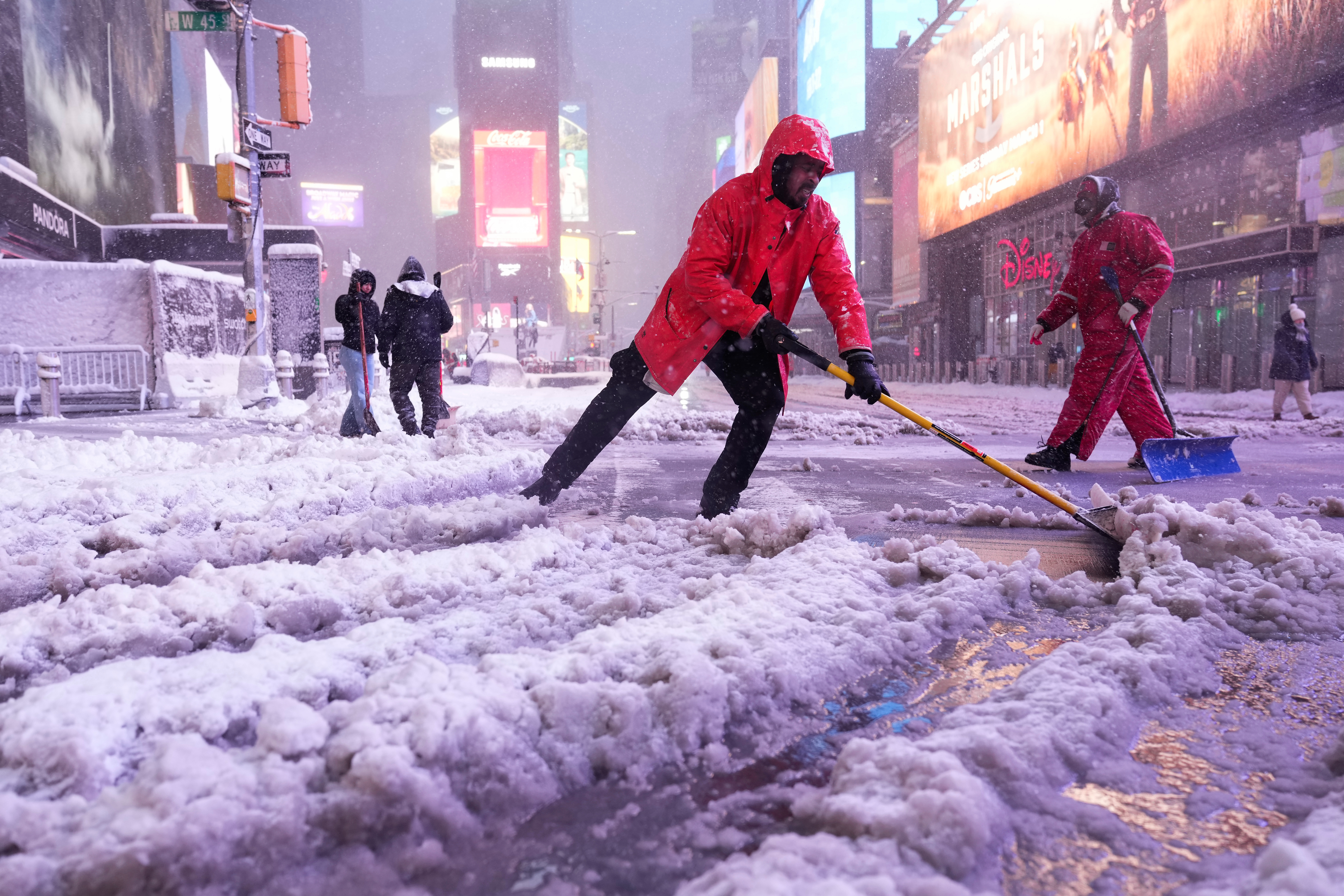 Record-breaking snowstorm shuts schools, halts travel in Northeast
