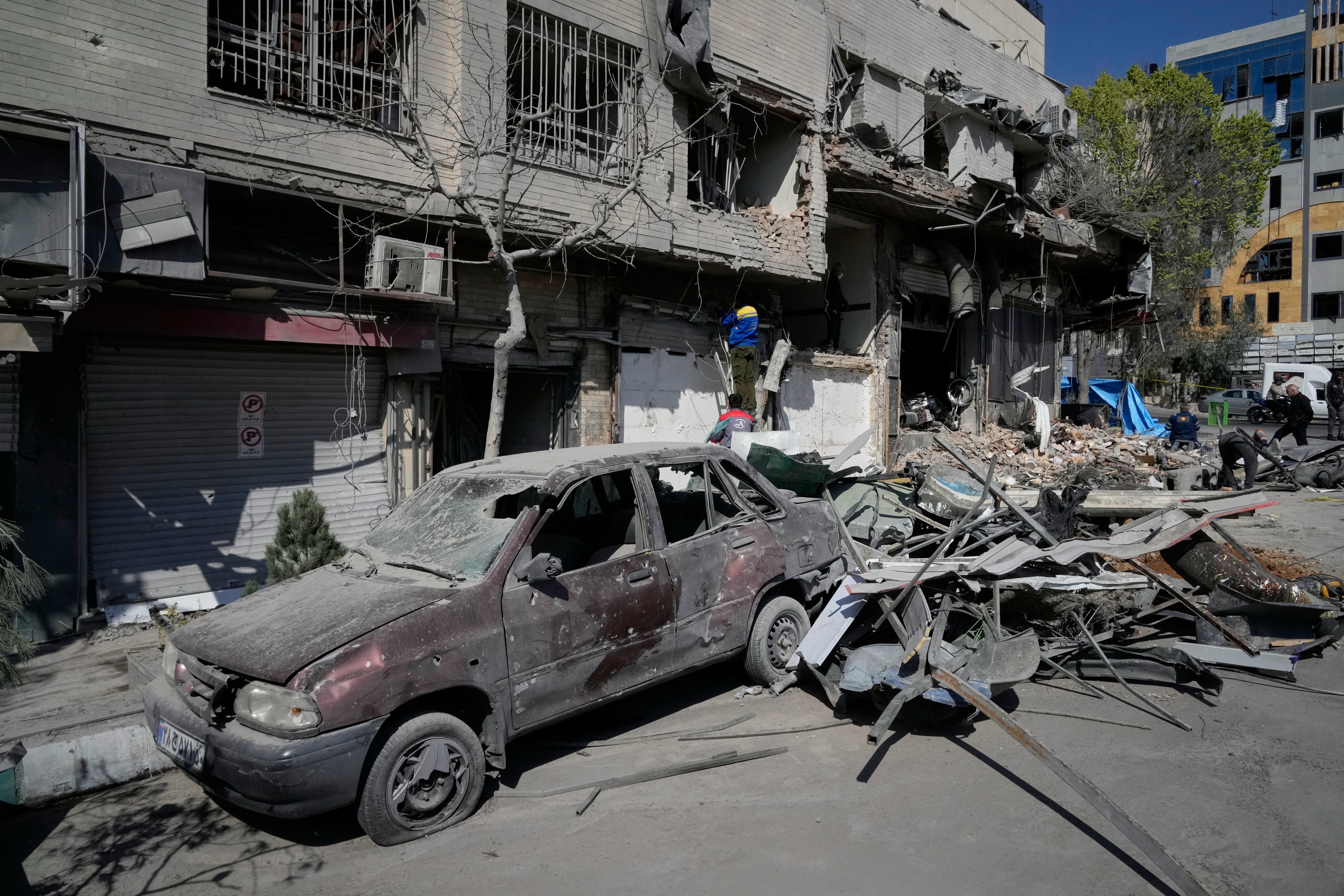 Aftermath in Iran of US and Israeli airstrikes