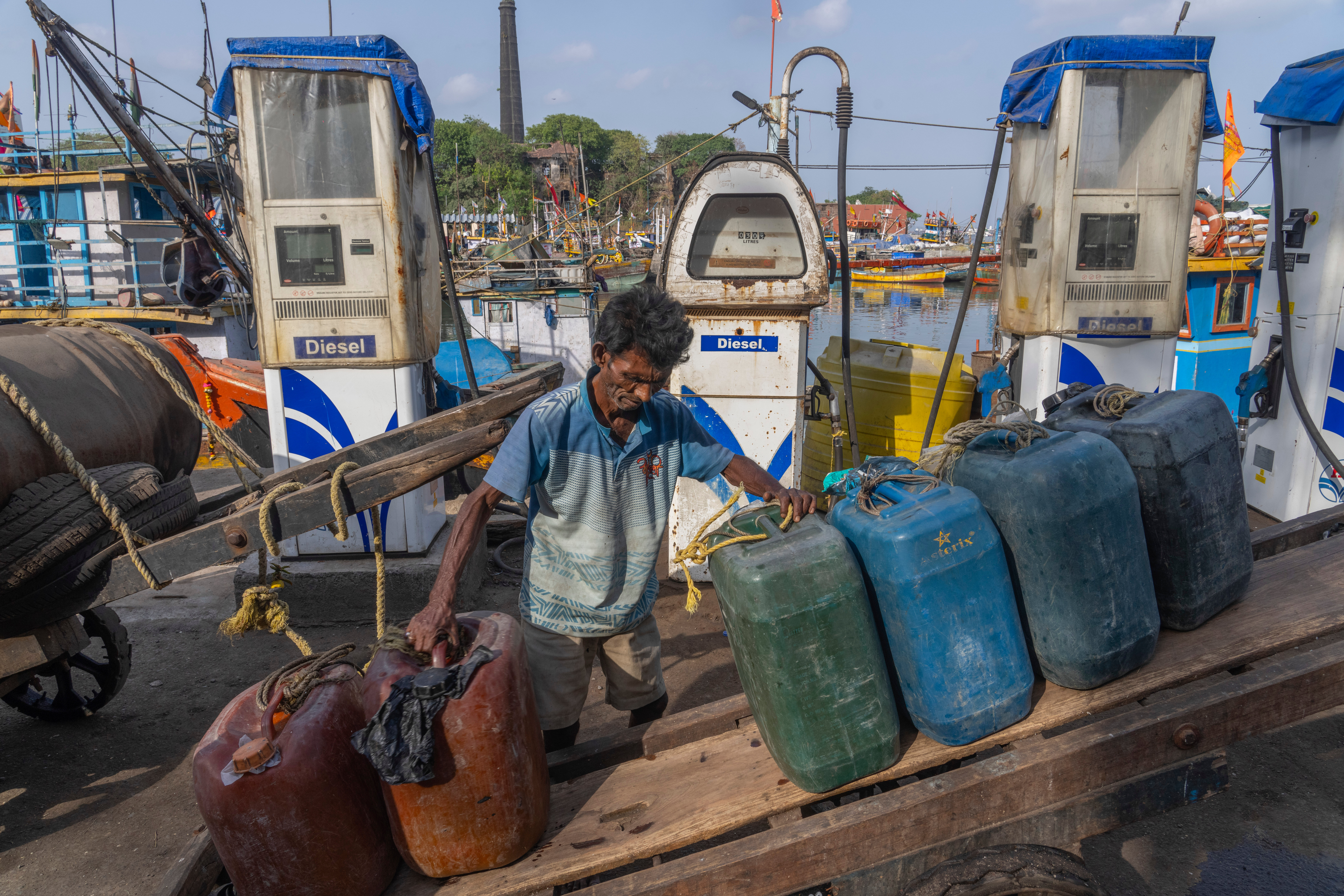 Mumbai's Sassoon Dock quiets as fuel prices choke fishing trade
